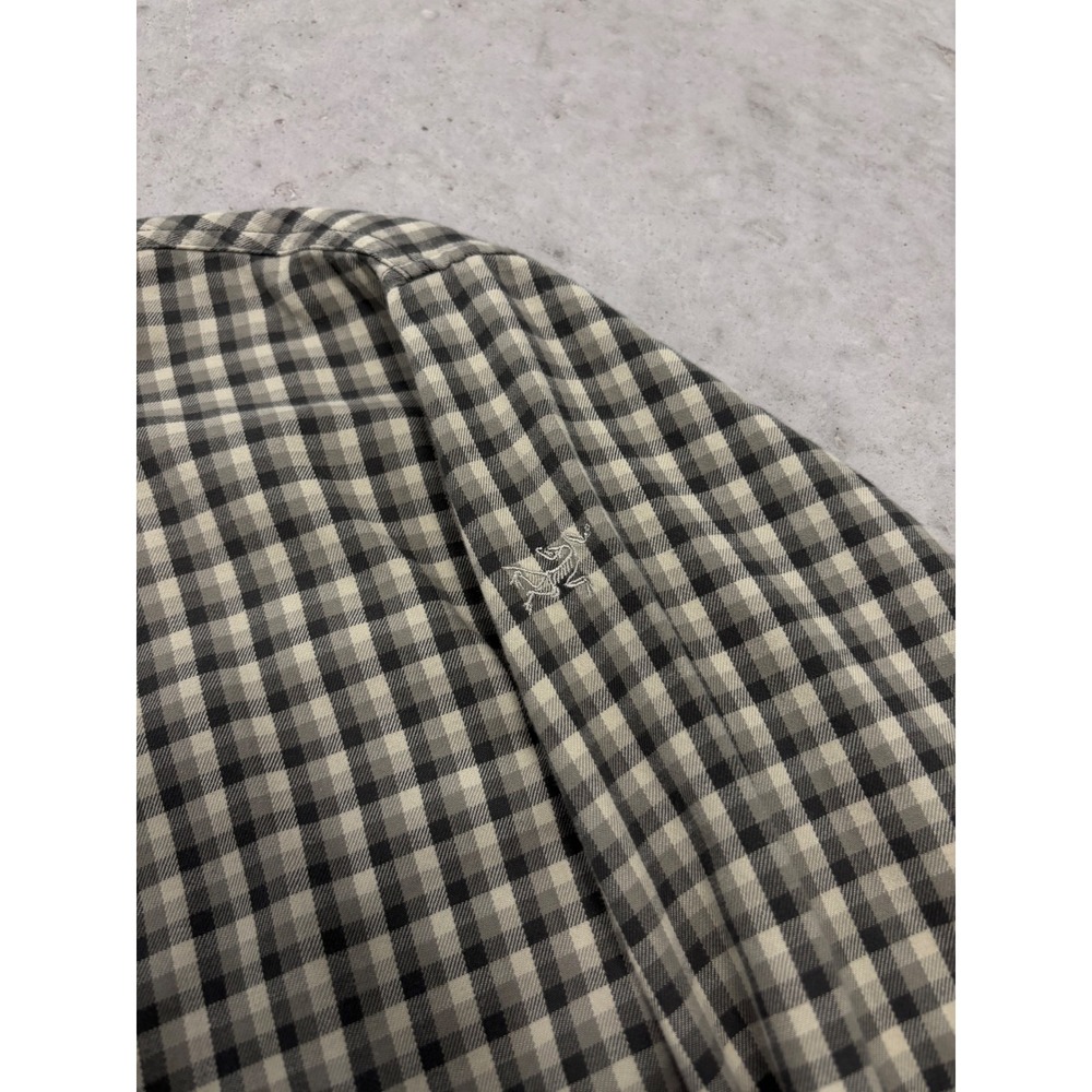 Arcteryx Mens Long Sleeve Button Down Gingham Plaid Shirt Grey Small Logo - Picture 2 of 6